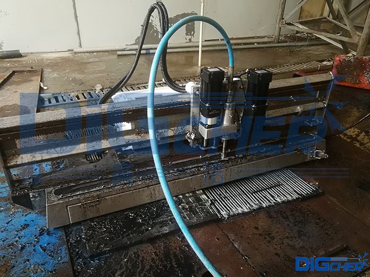 D1200-1513傳送皮帶自動(dòng)剝離機(jī)