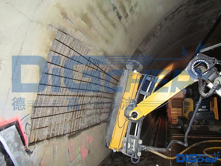 高壓水混凝土破碎機(jī)破碎作業(yè)